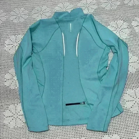 Northface jacket size small. - Picture 4 of 8